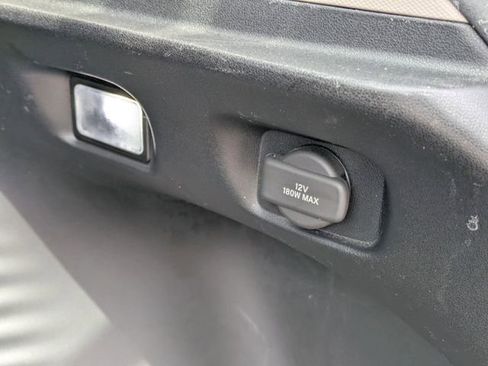 Used 2023 Honda HR-V LX image 14