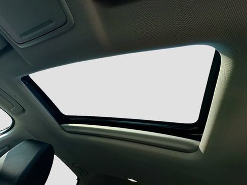 Used 2025 Honda CR-V EX-L image 17