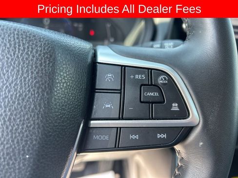 Used 2025 Toyota Grand Highlander AWD image 8