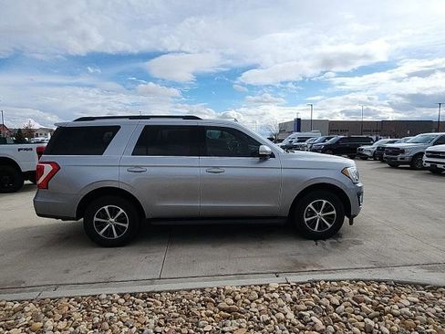 Used 2020 Ford Expedition XLT image 4