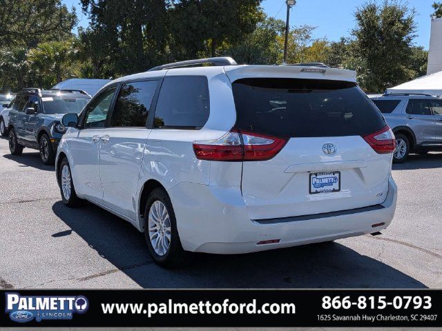 Used 2016 Toyota Sienna XLE FWD image 6