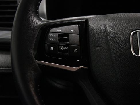 Used 2025 Honda Odyssey Elite image 26