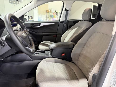 Used 2022 Ford Escape SE AWD/4WD image 16