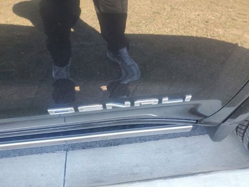 Used 2023 GMC Sierra 1500 Denali image 10