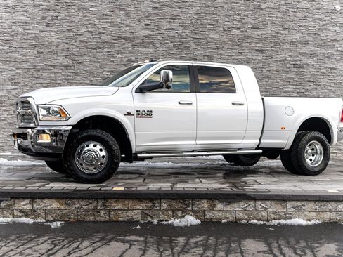 Used 2017 RAM 3500 Laramie image 3