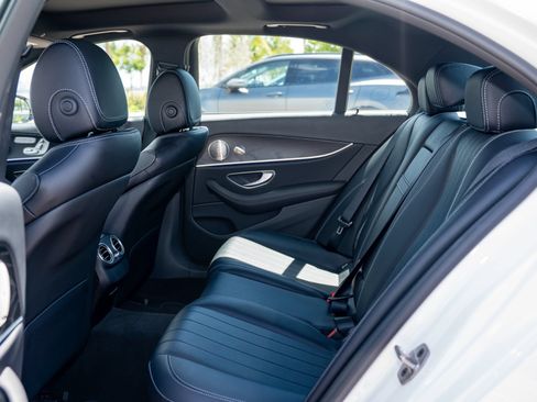 Used 2023 Mercedes-Benz E 350 4MATIC Sedan image 31