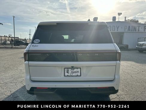 New 2026 Lincoln Navigator Black Label AWD/4WD image 6