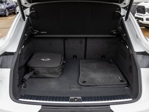 Certified 2025 Porsche Cayenne E-Hybrid Coupe image 30