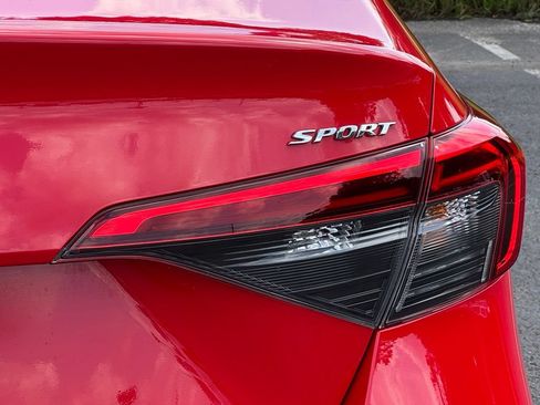 Used 2023 Honda Civic Sport image 11