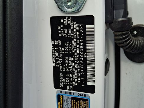 Certified 2024 Kia Telluride S FWD image 20