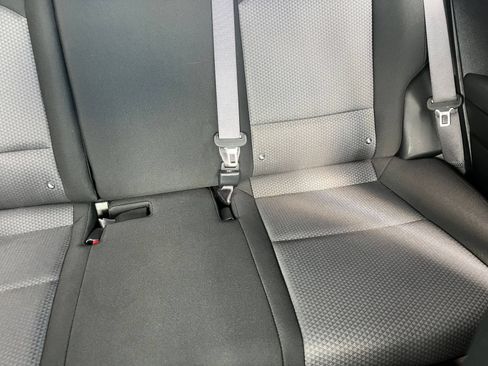 Used 2025 Kia Soul LX w/ LX Technology Package FWD image 36