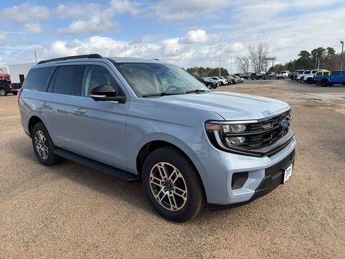 New 2026 Ford Expedition Active RWD image 15