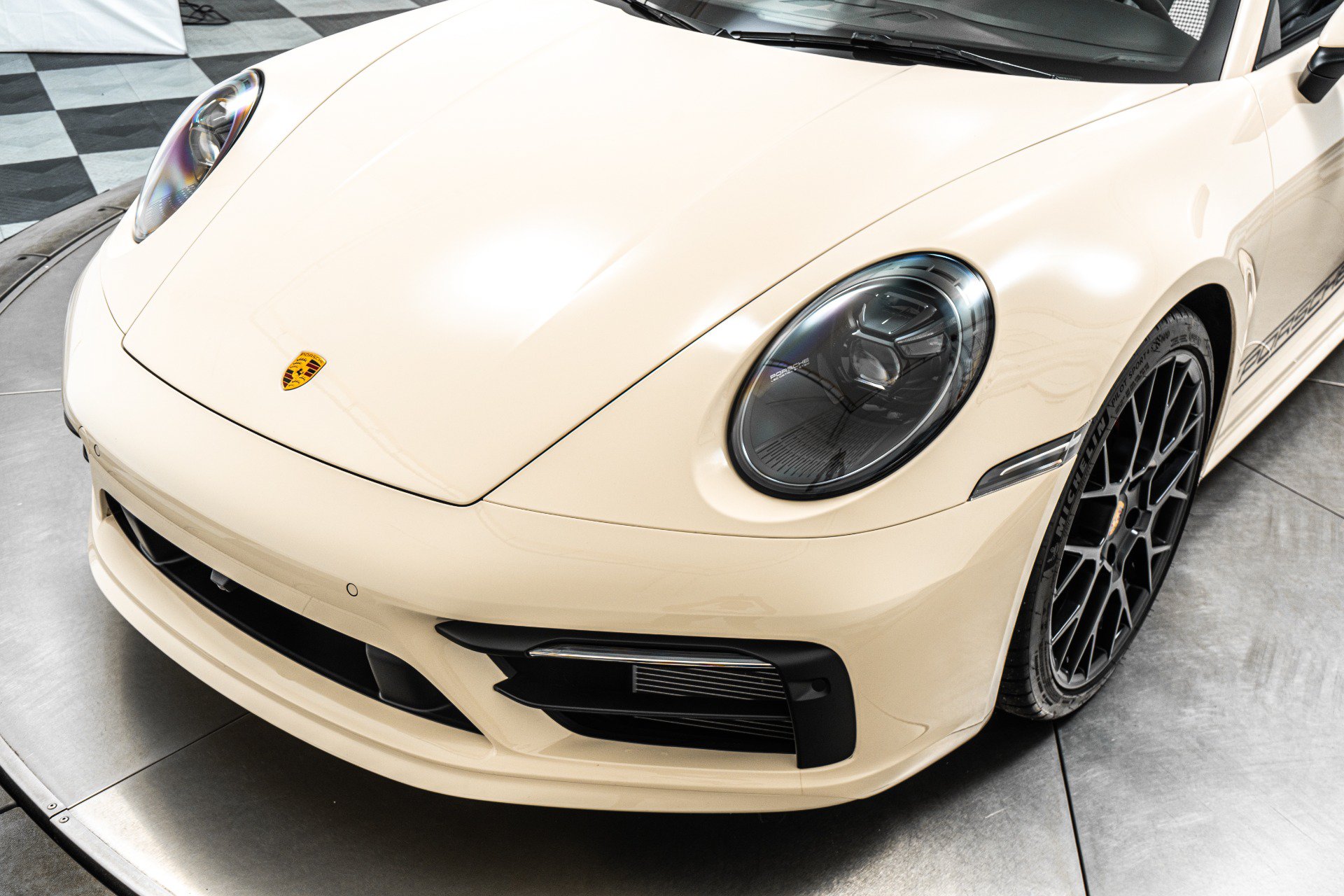 Used 2024 Porsche 911 Targa 4S AWD/4WD image 39