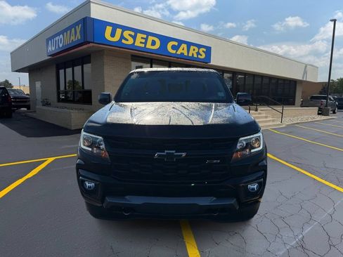 Used 2022 Chevrolet Colorado Z71 w/ Z71 Midnight Edition AWD/4WD image 3