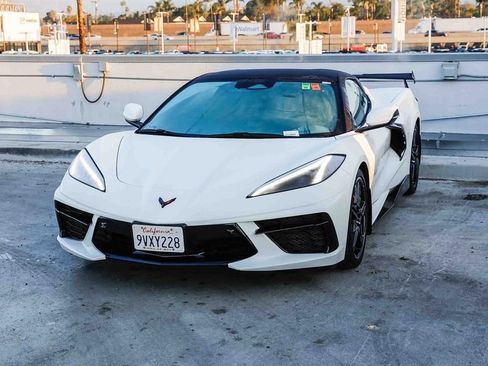 Used 2024 Chevrolet Corvette Stingray Premium Conv w/ Stealth Interior Trim Package RWD image 4