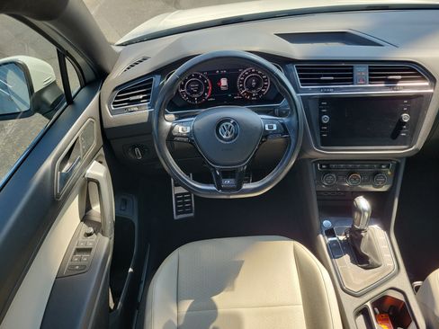 Used 2019 Volkswagen Tiguan SEL R-Line FWD image 12