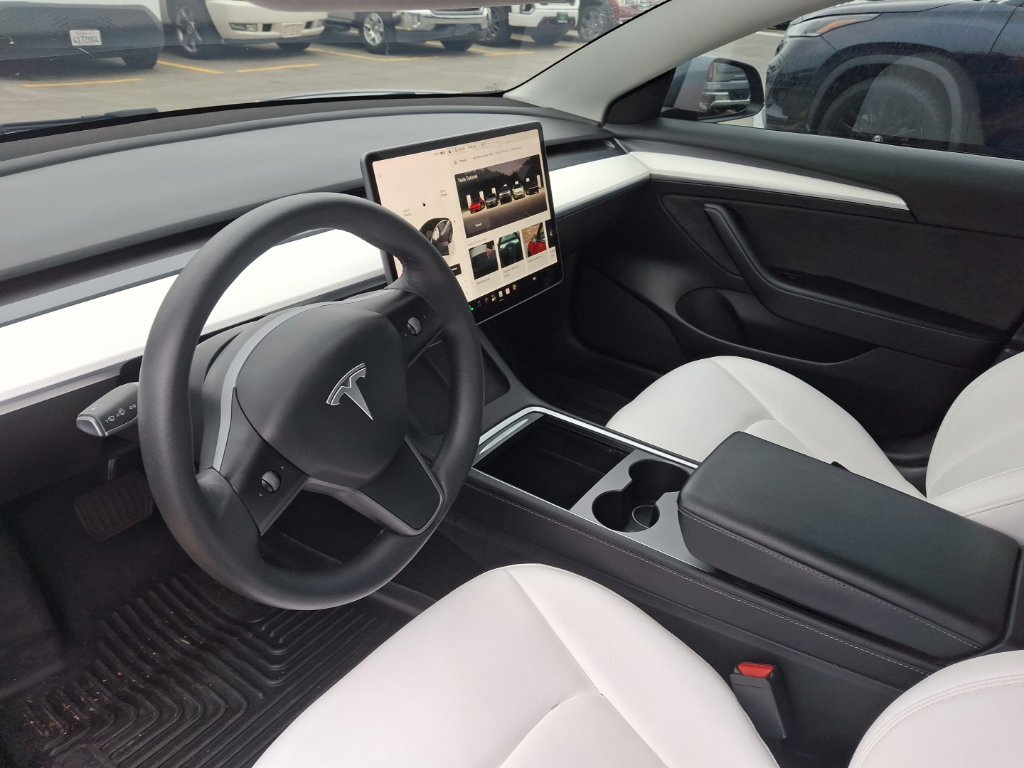 Used 2022 Tesla Model 3 Long Range AWD/4WD image 10