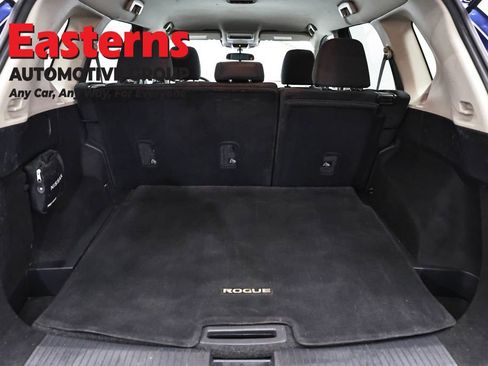 Used 2023 Nissan Rogue S AWD/4WD image 9