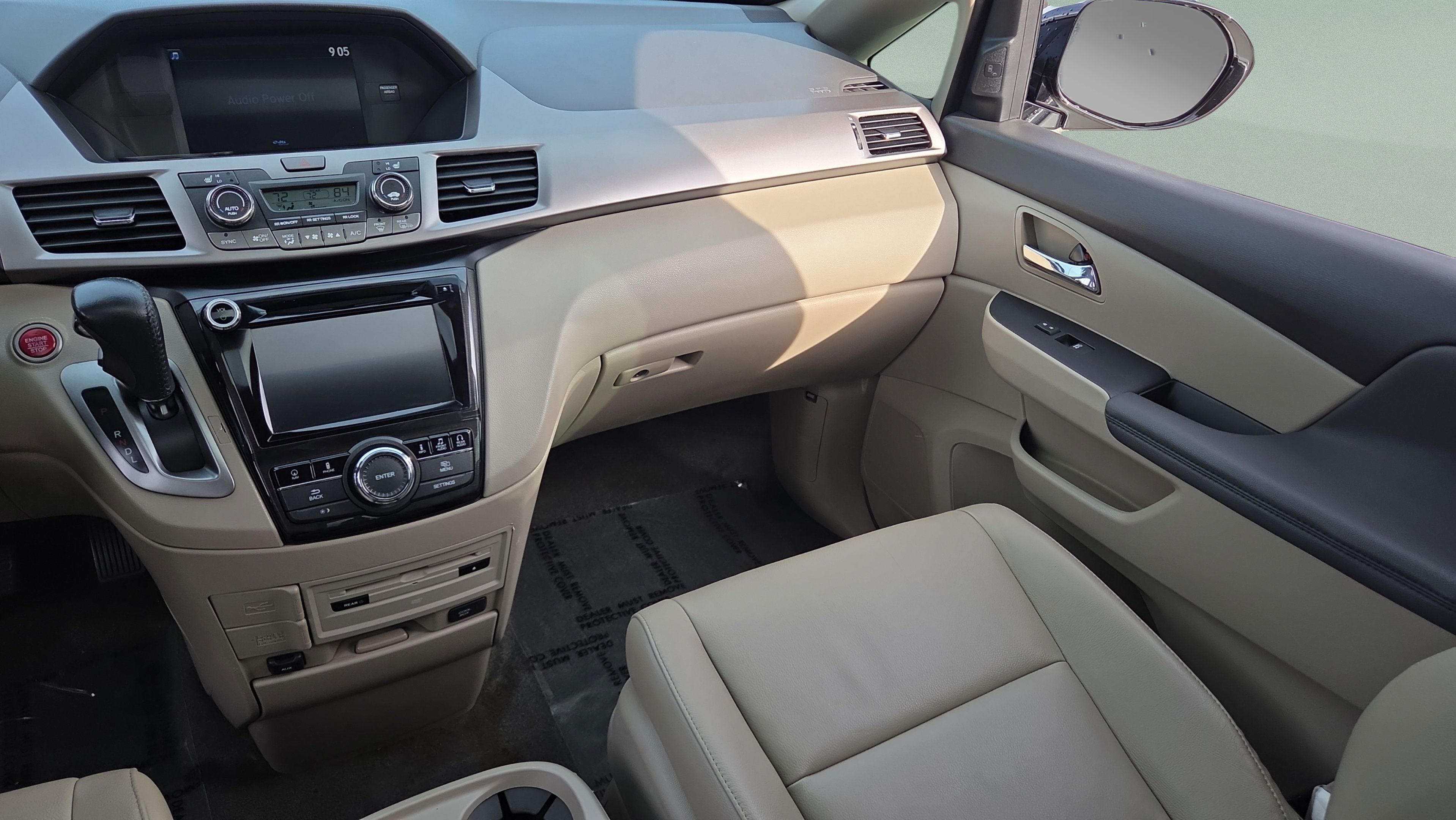 Used 2016 Honda Odyssey Touring Elite image 14