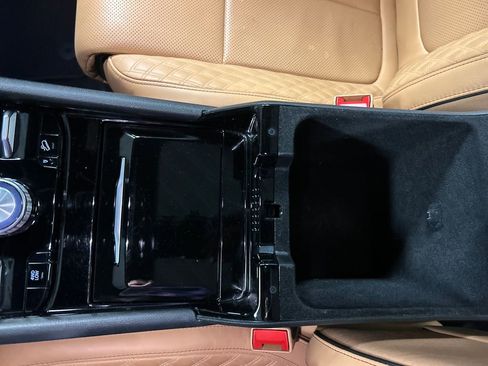 Used 2024 Jeep Grand Cherokee L Summit w/ Luxury Tech Group V image 22