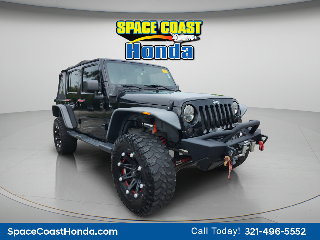Used 2013 Jeep Wrangler Unlimited Sahara w/ Connectivity Group AWD/4WD image 13