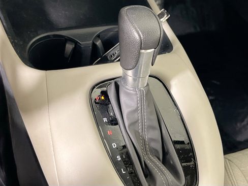 Used 2023 Honda HR-V LX image 16