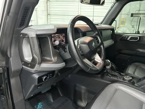 Used 2024 Ford Bronco Everglades AWD/4WD image 14