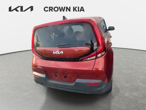 Certified 2022 Kia Soul LX FWD image 6