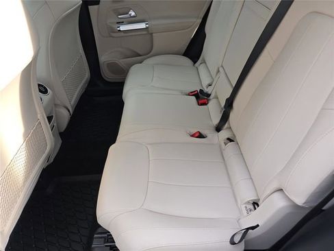 New 2026 Mercedes-Benz GLB 250 4MATIC image 16