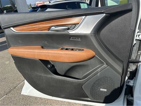 Certified 2023 Cadillac XT5 Premium Luxury w/ Technology Package image 7