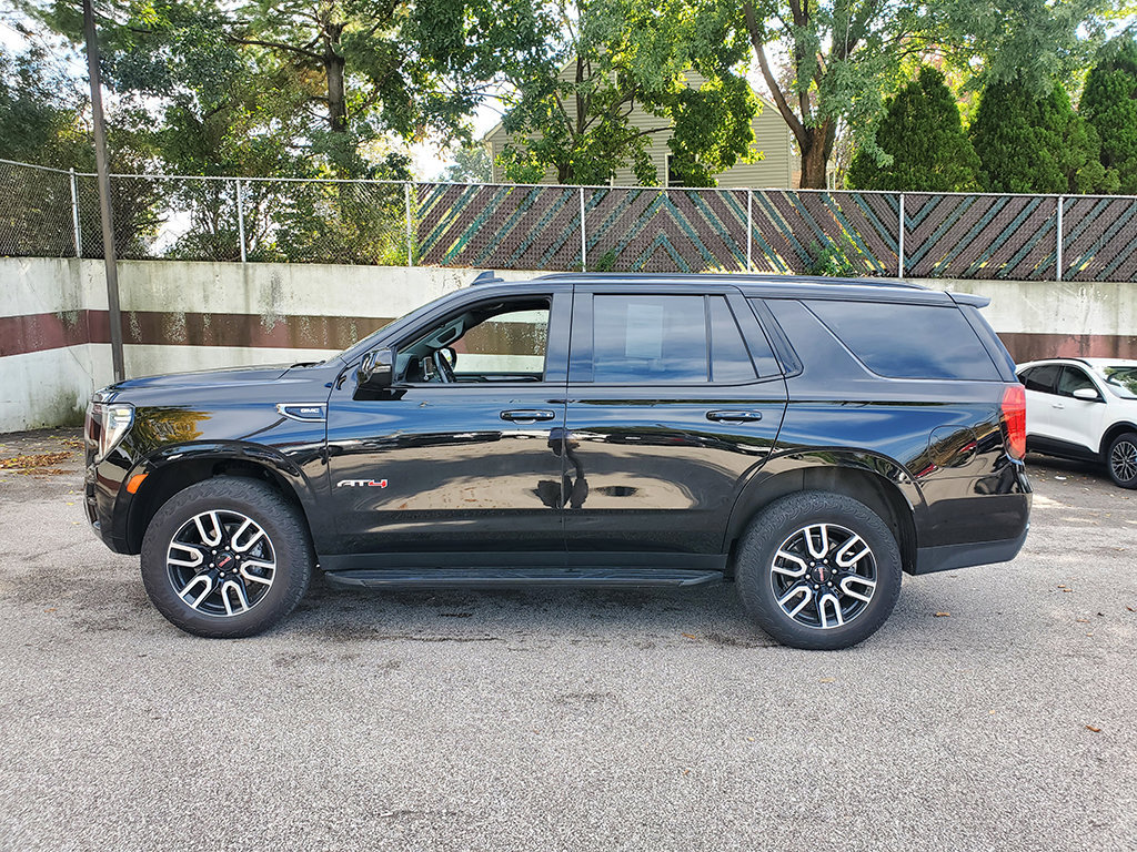 Used 2023 GMC Yukon AT4 w/ LPO, Floor Liner Package AWD/4WD image 3