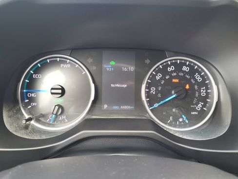 Used 2022 Toyota RAV4 LE AWD/4WD image 14