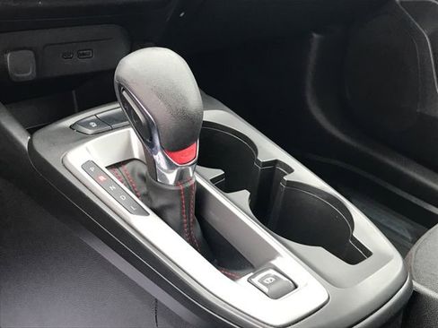 Certified 2024 Chevrolet Trax RS w/ Sunroof Package image 11