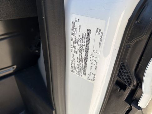 Used 2016 Ford Transit 350 XLT image 5