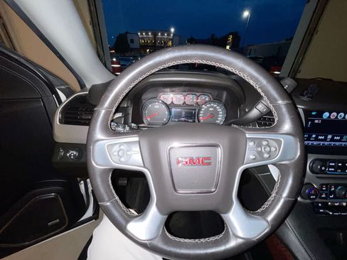 Used 2018 GMC Yukon XL SLE AWD/4WD image 14