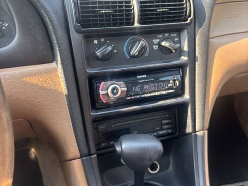Used 1998 Ford Mustang GT RWD image 14