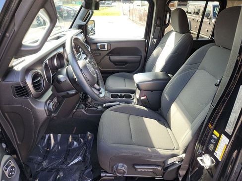 Certified 2022 Jeep Wrangler Unlimited Sport image 15