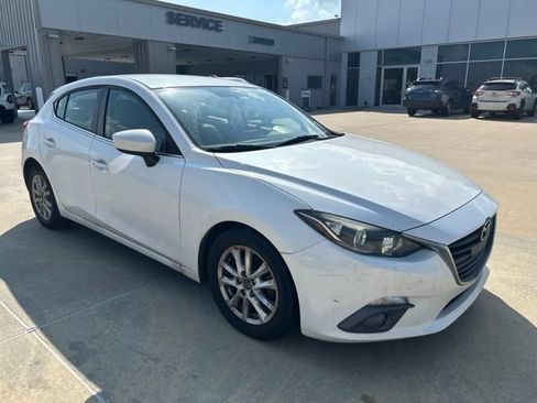 Used 2015 MAZDA MAZDA3 i Touring FWD image 2