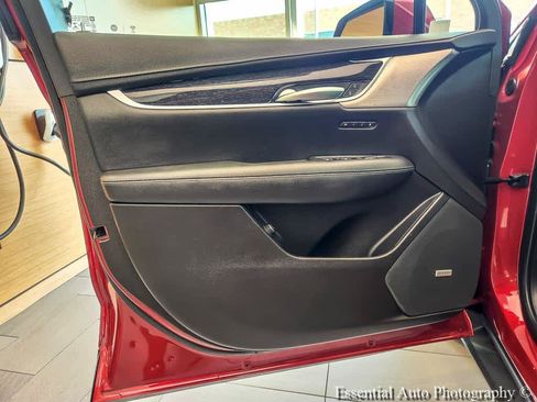 Certified 2023 Cadillac XT5 Premium Luxury AWD/4WD image 21
