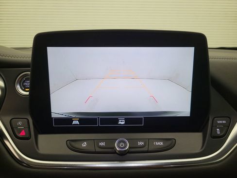 Used 2025 Chevrolet Blazer LT AWD/4WD image 11