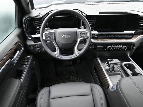 New 2026 Chevrolet Silverado 1500 LT Trail Boss w/ Convenience Package II image 13