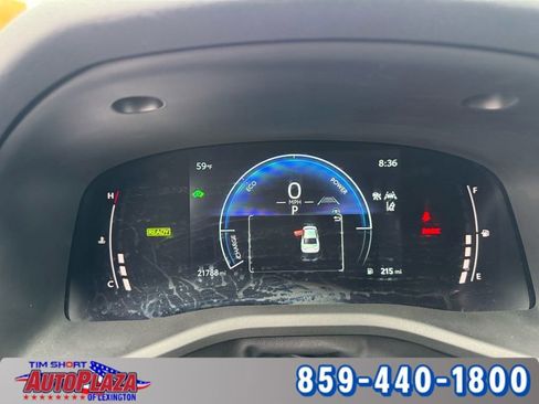 Used 2025 Toyota Camry SE image 4