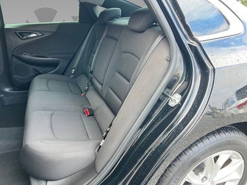 Used 2019 Chevrolet Malibu LT image 11