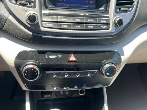 Used 2018 Hyundai Tucson SE AWD/4WD image 24