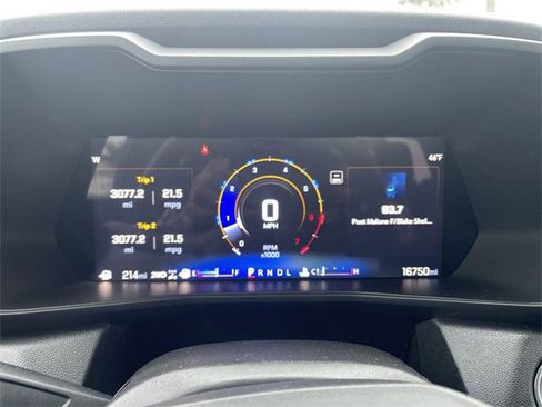 Used 2024 Chevrolet Colorado Trail Boss w/ Technology Package image 11