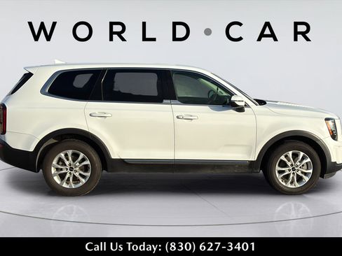 Used 2022 Kia Telluride LX FWD image 3