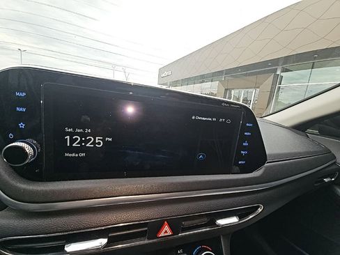 Certified 2023 Hyundai Sonata SEL w/ Convenience Package image 38