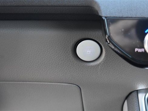 New 2026 Kia Carnival EX image 30