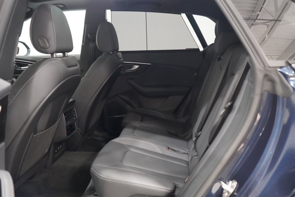 Used 2025 Audi Q8 Premium Plus AWD/4WD image 35