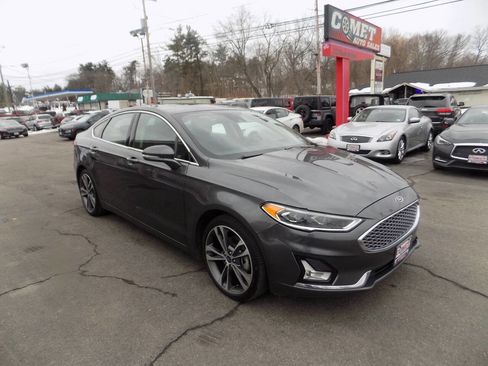 Used 2019 Ford Fusion Titanium image 1